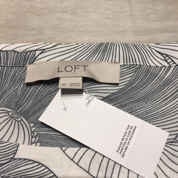 LOFT Hibiscus Tiered Bell Sleeve Top - Picture 4 of 6